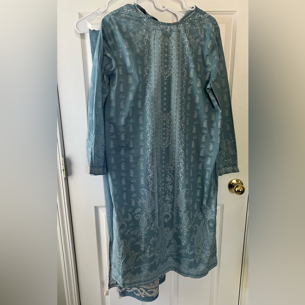 Sapphire 2pc Large Kurti and Dupatta Blue and Cream